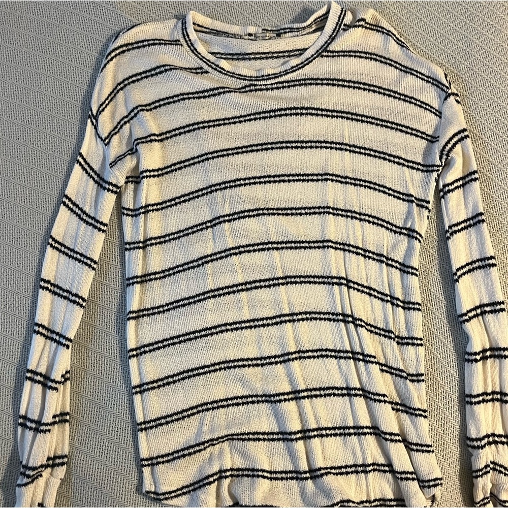 Staccato Boutique lightweight sweater